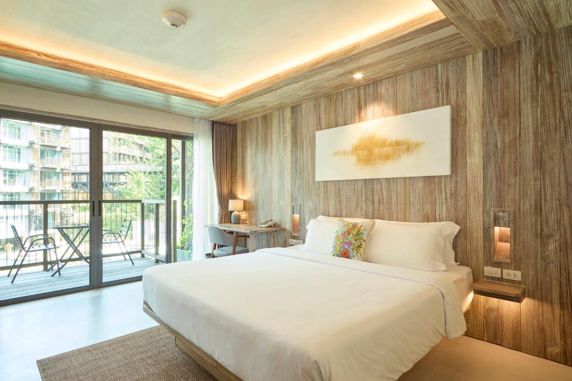 Dinso Resort & Villas Phuket, Vignette Collection By Ihg Patong Екстер'єр фото