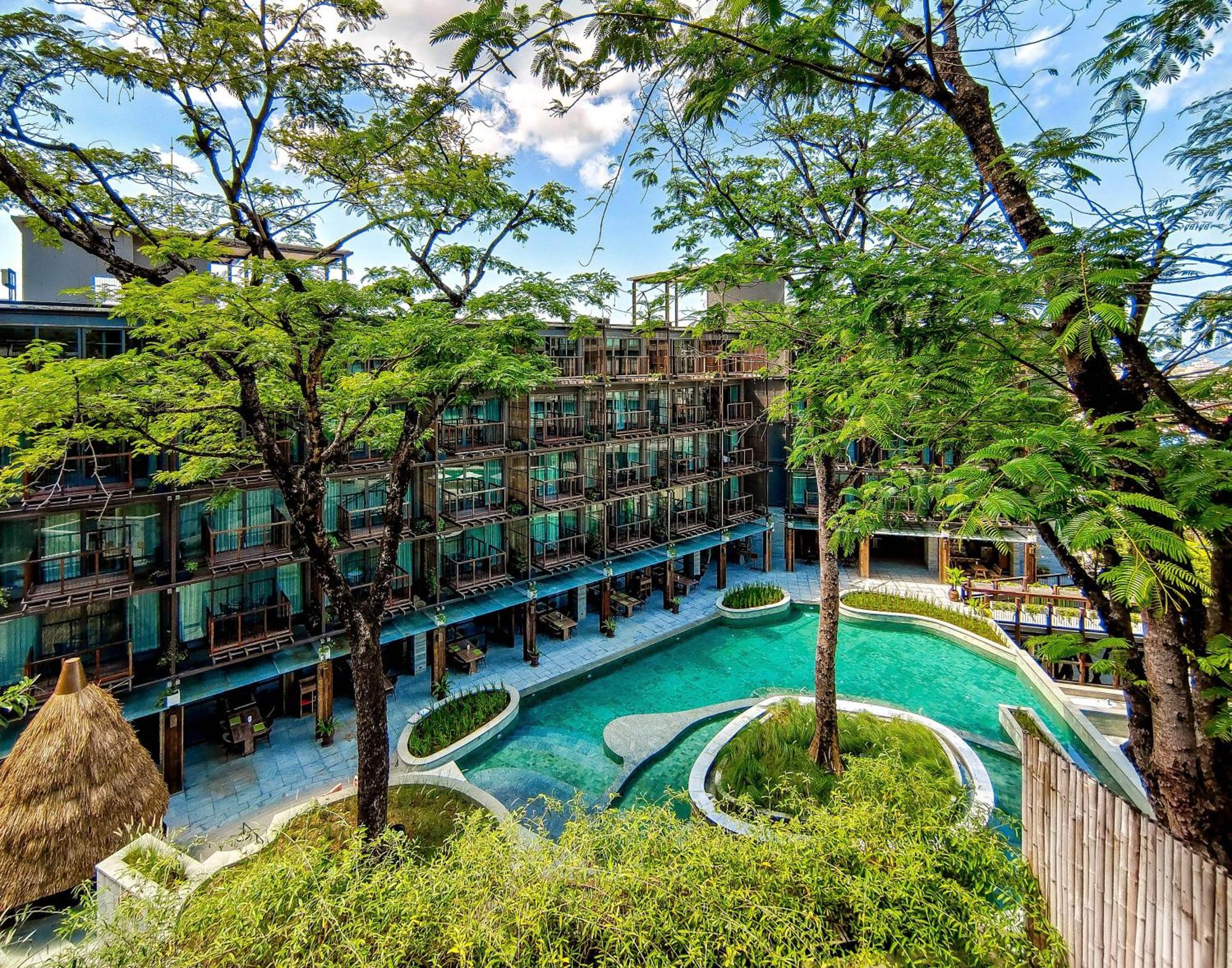 Dinso Resort & Villas Phuket, Vignette Collection By Ihg Patong Екстер'єр фото